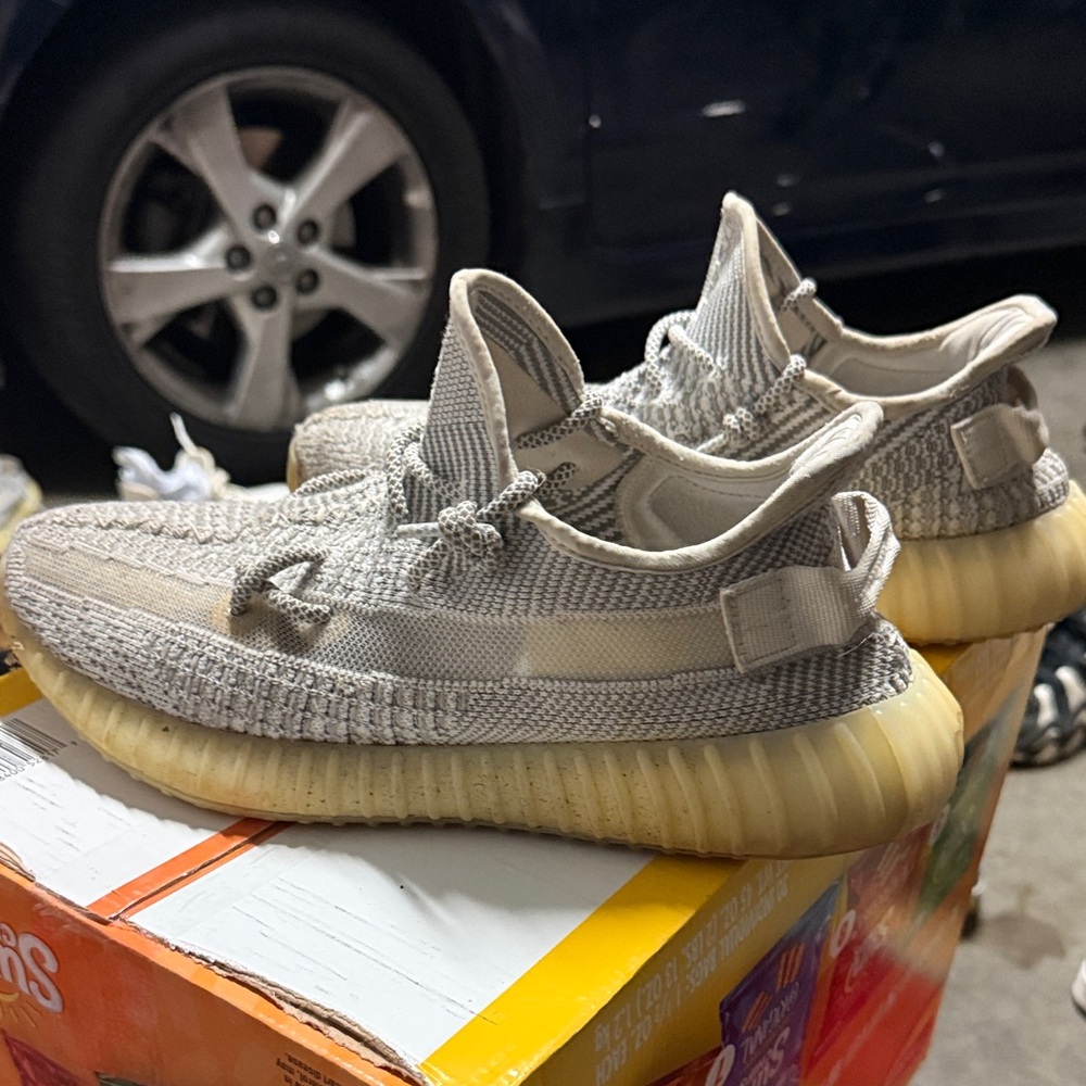 Yeezy Boost 350 V2 Taupe / Gum Sole Sneakers - Picture 4 of 5